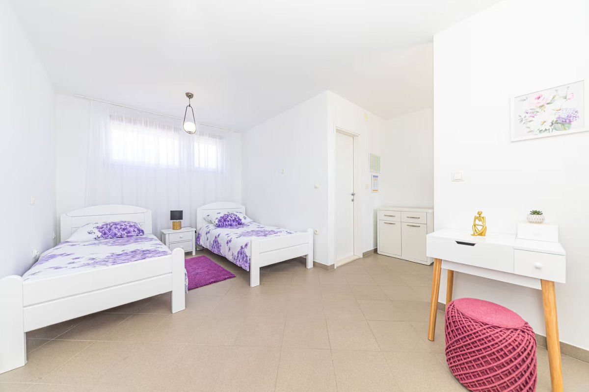 Casa In vendita - SPLITSKO-DALMATINSKA KAŠTELA