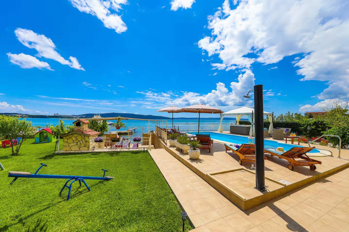 Casa In vendita - SPLITSKO-DALMATINSKA KAŠTELA
