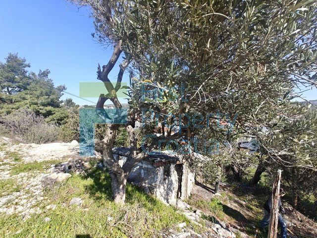 Pozemek na prodej 944 m² – Vis