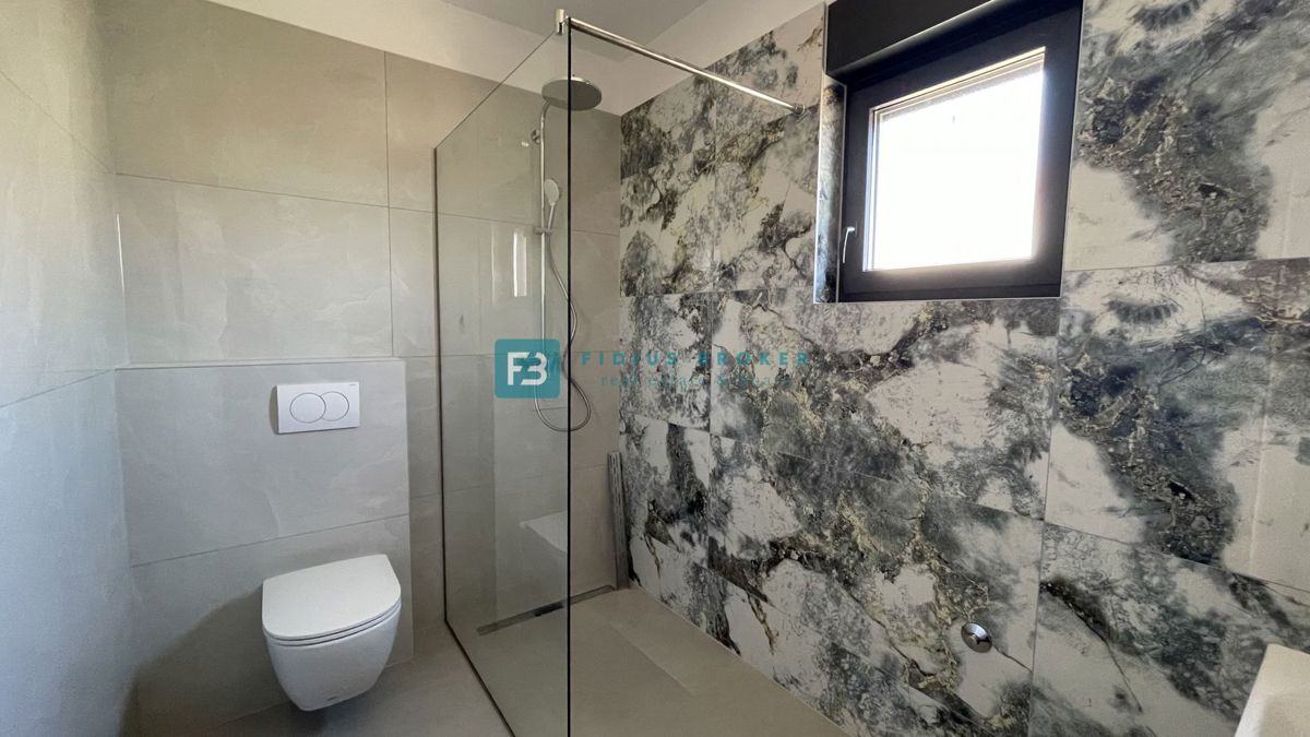 Flat For sale - ŠIBENSKO-KNINSKA TRIBUNJ