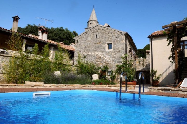Casa in vendita 520 m² – Gračišće