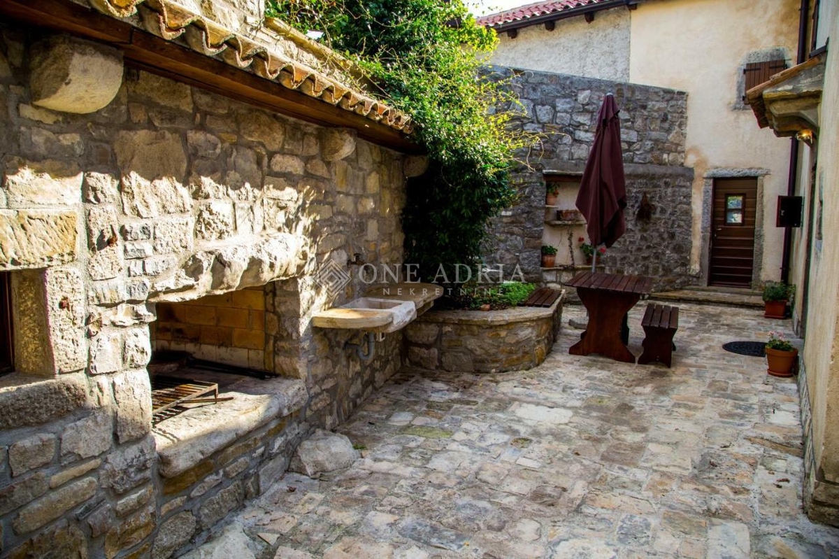 Maison À vendre - ISTARSKA GRAČIŠĆE