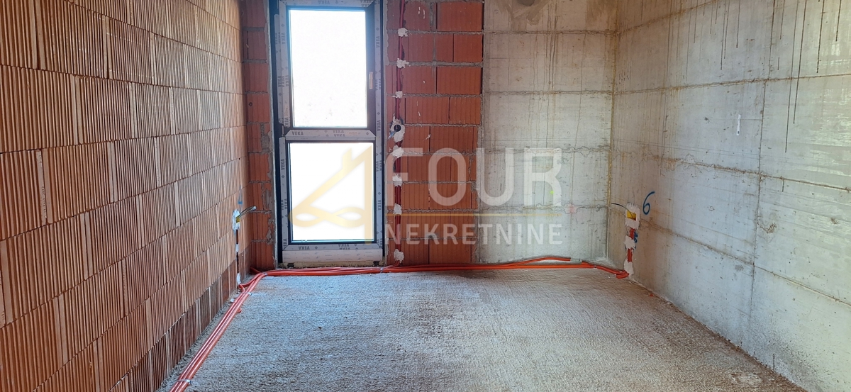 Apartma Na predaj - PRIMORSKO-GORANSKA KOSTRENA