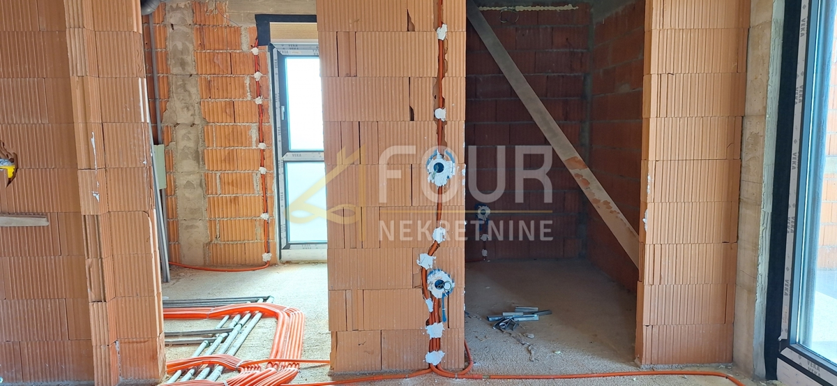 Apartma Na predaj - PRIMORSKO-GORANSKA KOSTRENA