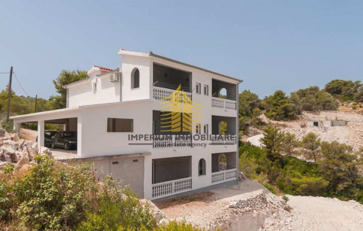 Haus zu verkaufen 480 m² – Supetar