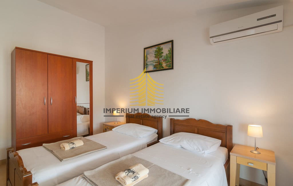 House For sale - SPLITSKO-DALMATINSKA SUPETAR