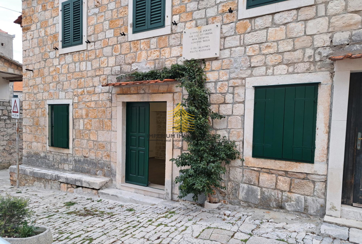 Poslovni prostor Za najam - SPLITSKO-DALMATINSKA BRAČ