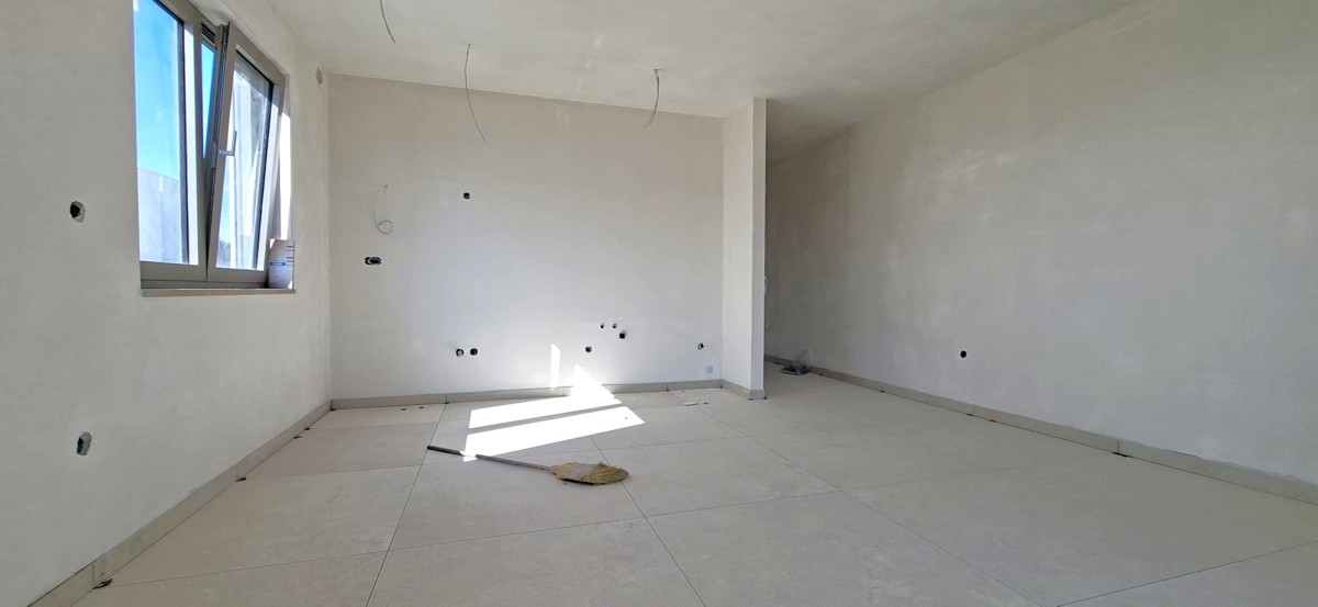 Flat For sale - ŠIBENSKO-KNINSKA ROGOZNICA