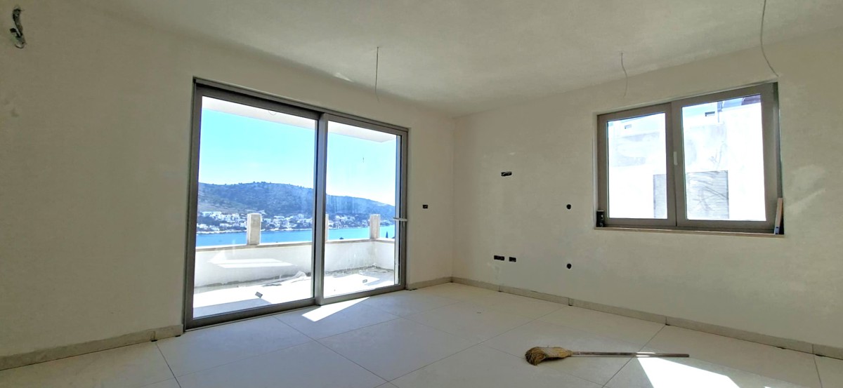 Flat For sale - ŠIBENSKO-KNINSKA ROGOZNICA