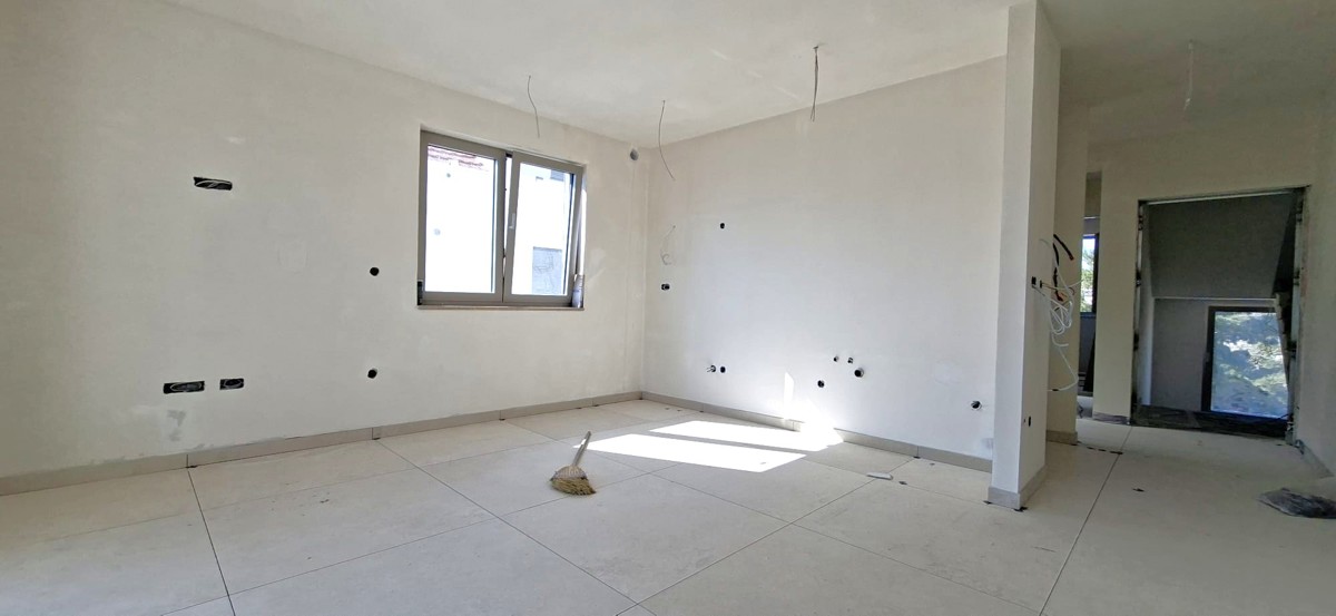 Flat For sale - ŠIBENSKO-KNINSKA ROGOZNICA