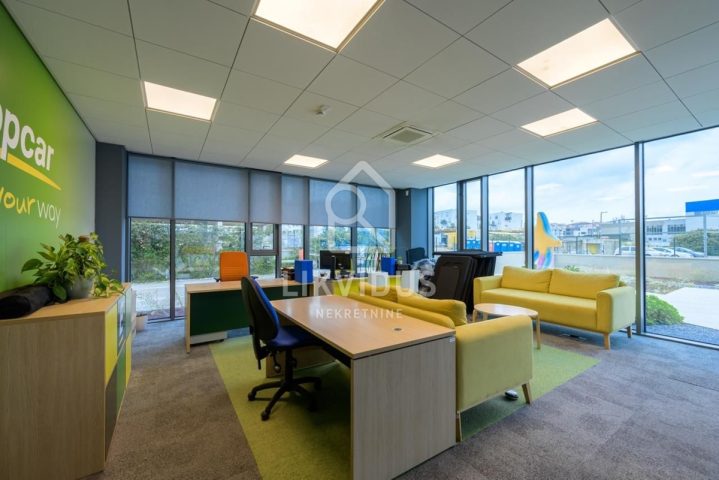 Komerčné na prenájom 37 m² – Pula