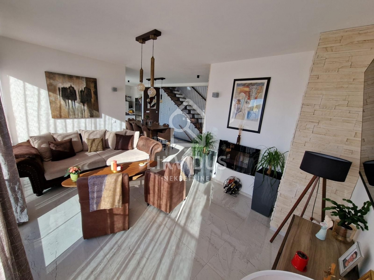 House For sale - ISTARSKA MEDULIN