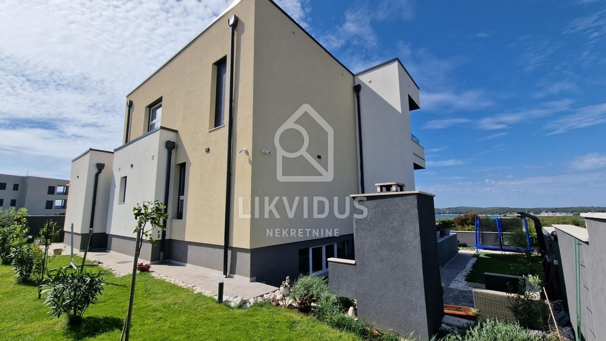 House For sale - ISTARSKA MEDULIN
