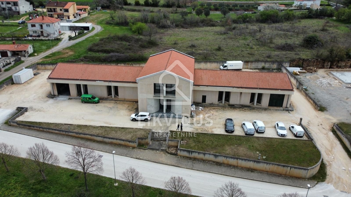 Poslovni prostor Na prodaju KANFANAR