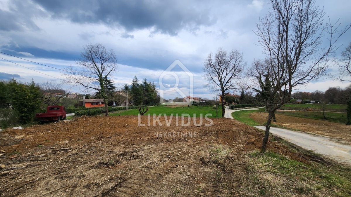 Parcela Na predaj - ISTARSKA GRAČIŠĆE