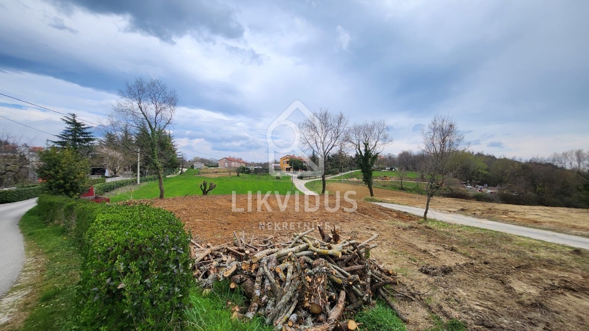 Parcela Na predaj - ISTARSKA GRAČIŠĆE