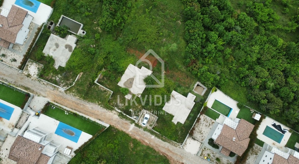 Land For sale - ISTARSKA RAŠA