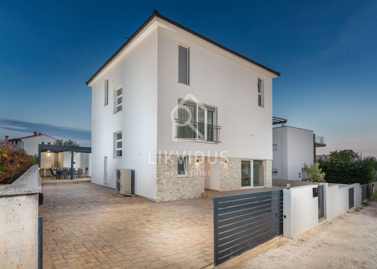 Casa In vendita - ISTARSKA FAŽANA