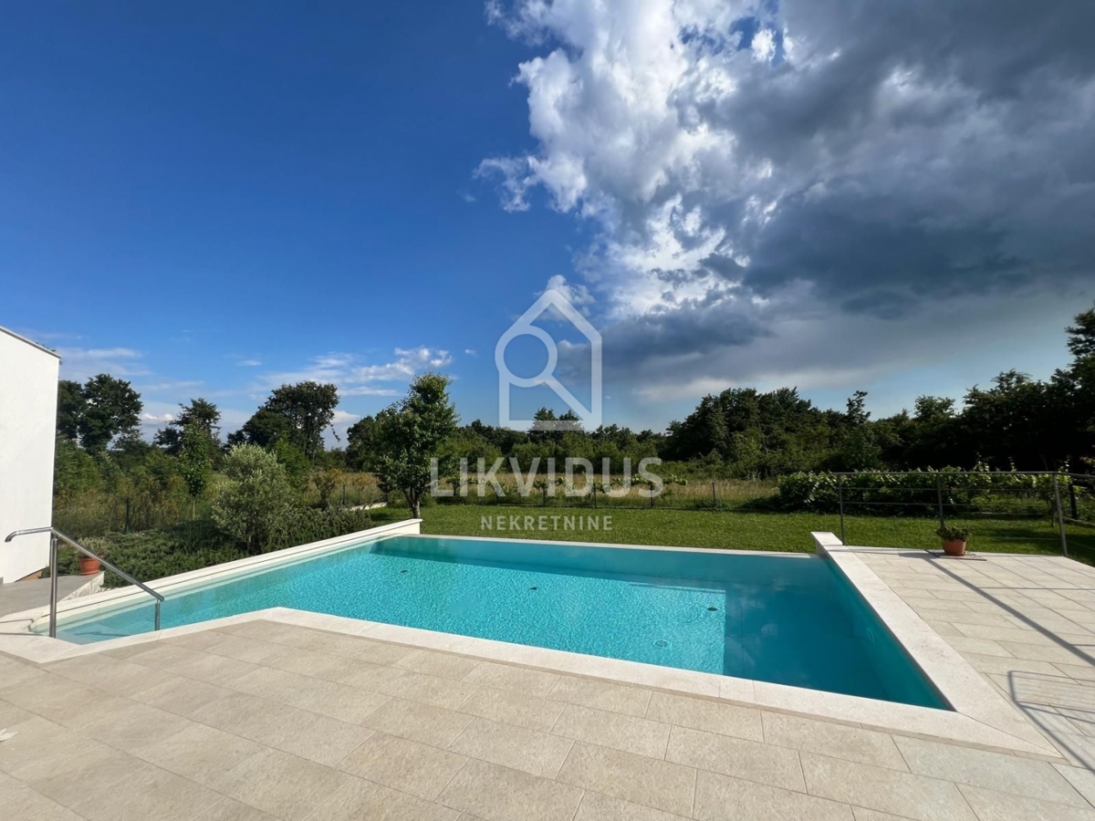 Haus Zu verkaufen - Istarska Svetvinčenat - foto 1/16