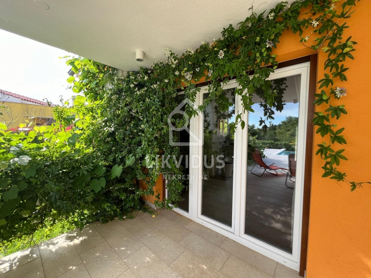 Haus Zu verkaufen - ISTARSKA SVETVINČENAT