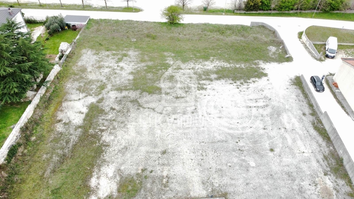 Land For sale - Istarska Kanfanar - foto 1/2