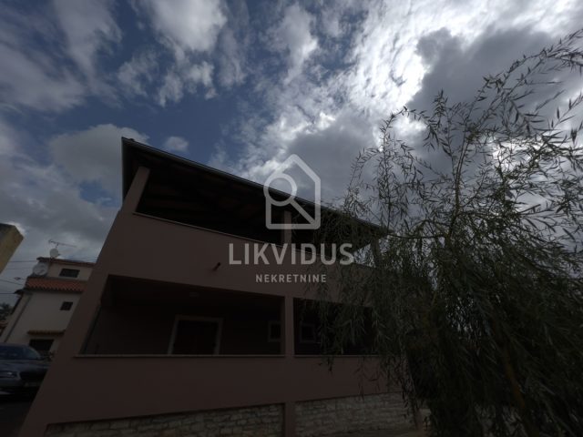 Casa in vendita 220 m² – Tar-Vabriga