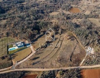 Land For sale - ISTARSKA PAZIN
