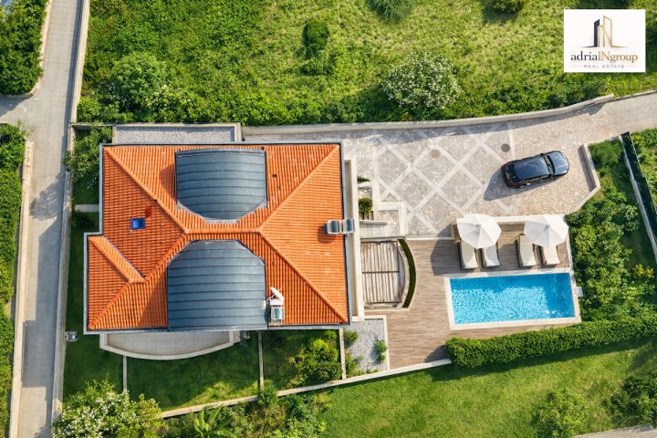 House For sale — Podstrana