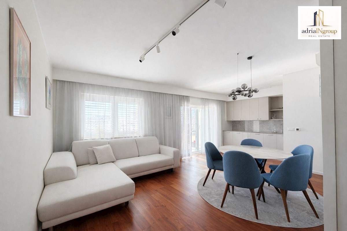 House For sale - SPLITSKO-DALMATINSKA PODSTRANA