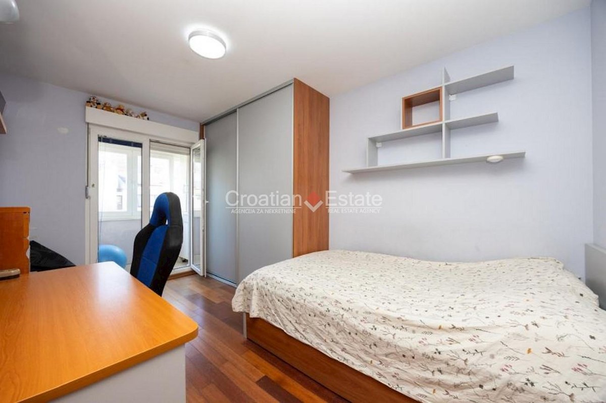 Flat For sale - SPLITSKO-DALMATINSKA SPLIT