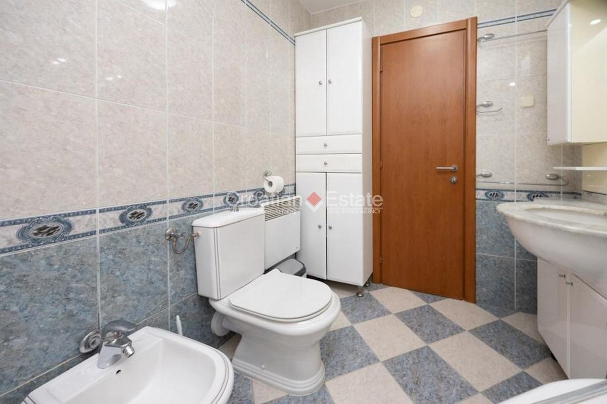 Flat For sale - SPLITSKO-DALMATINSKA SPLIT