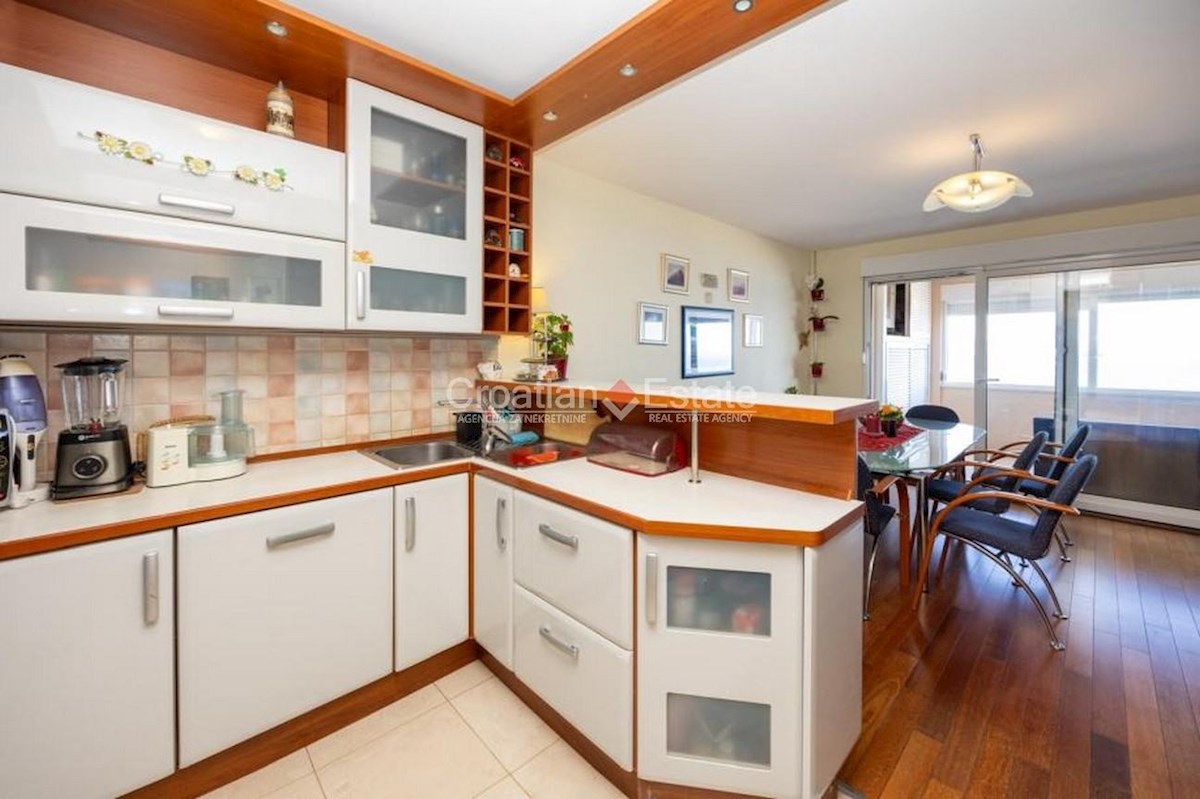 Flat For sale - SPLITSKO-DALMATINSKA SPLIT