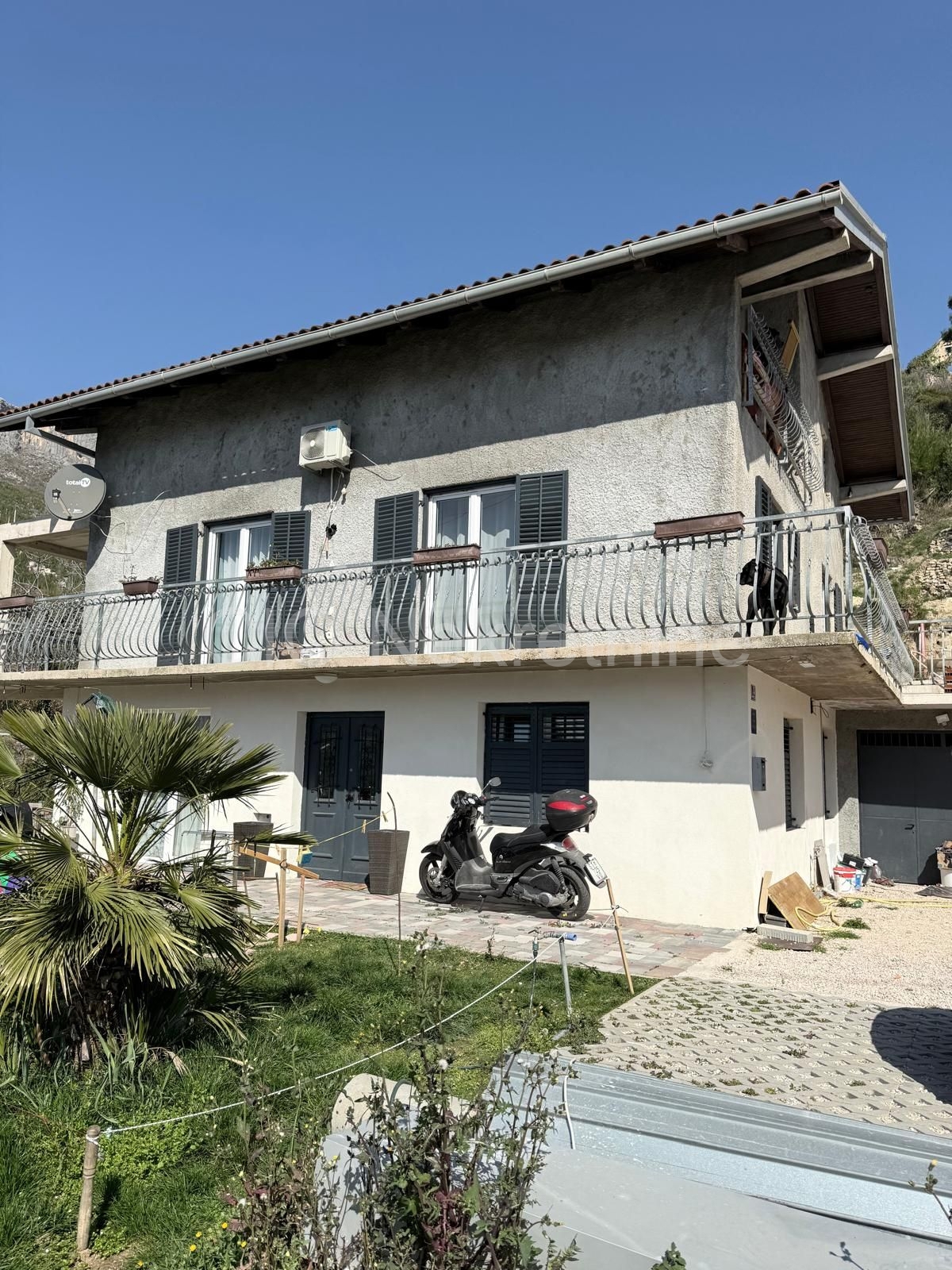 Casa In vendita - SPLITSKO-DALMATINSKA SPLIT