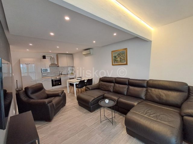 Apartmán na prenájom 57 m² – Split