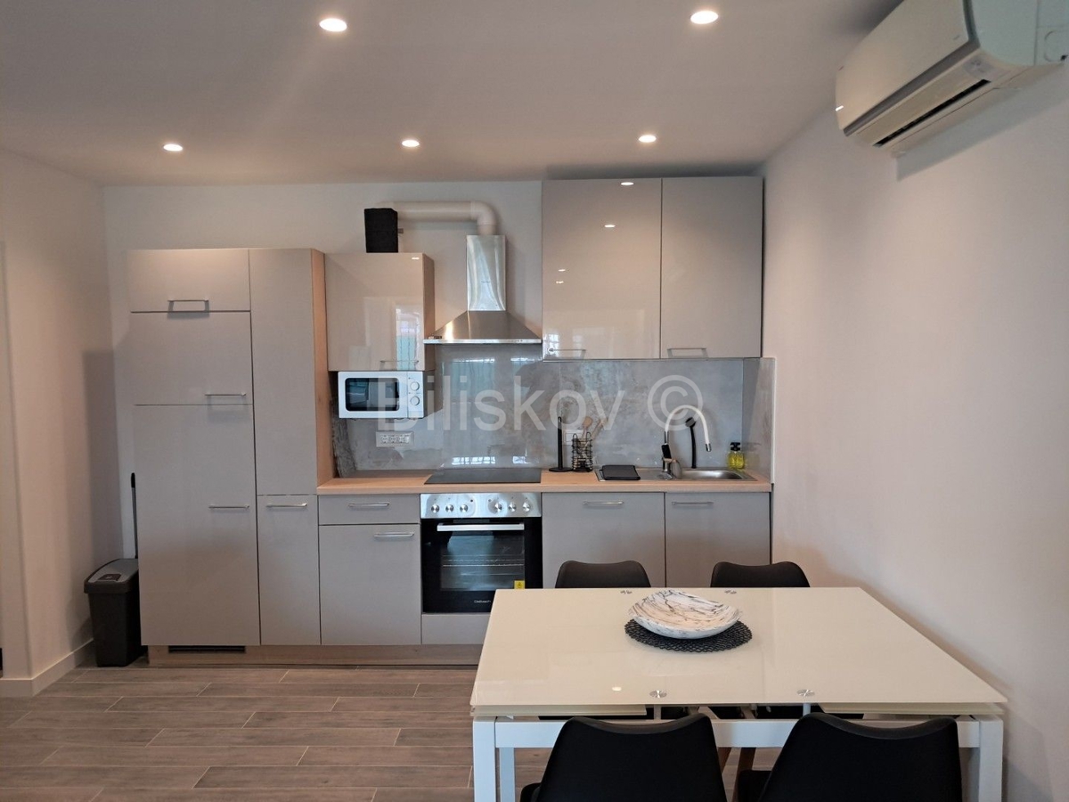 Apartmán Na prenájom - SPLITSKO-DALMATINSKA SPLIT