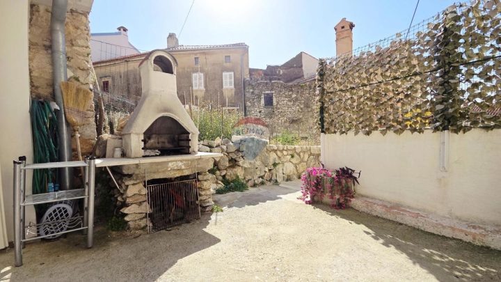 House for sale 71 m² – Krk
