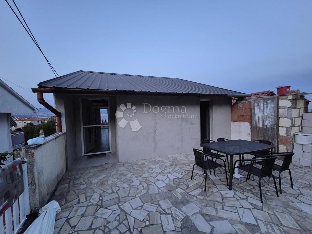 Kuća Na prodaju - PRIMORSKO-GORANSKA LOVRAN