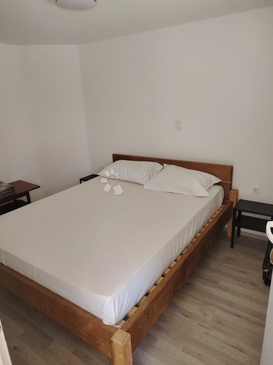 Kuća Na prodaju - PRIMORSKO-GORANSKA LOVRAN