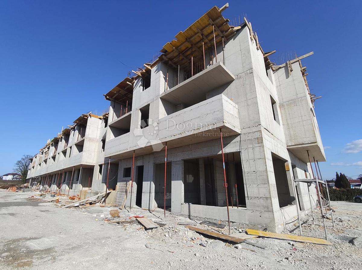 Flat For sale - ZAGREBAČKA KLINČA SELA
