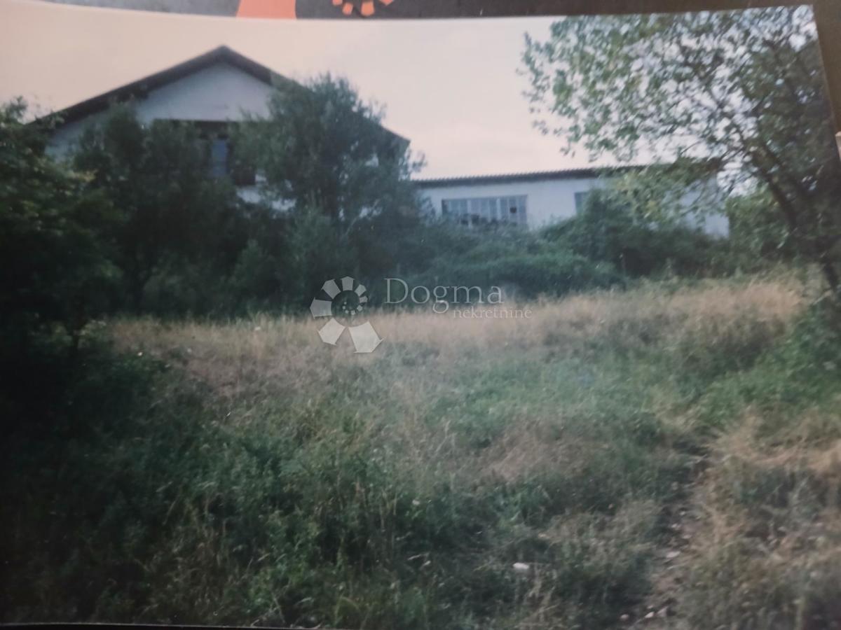 Commerciale In vendita - LIČKO-SENJSKA DONJI LAPAC