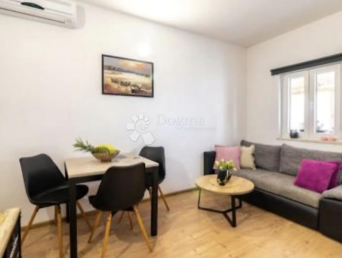 Appartement À vendre - SPLITSKO-DALMATINSKA DUGI RAT