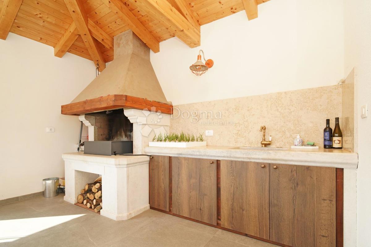 Haus Zu verkaufen - ISTARSKA SVETVINČENAT