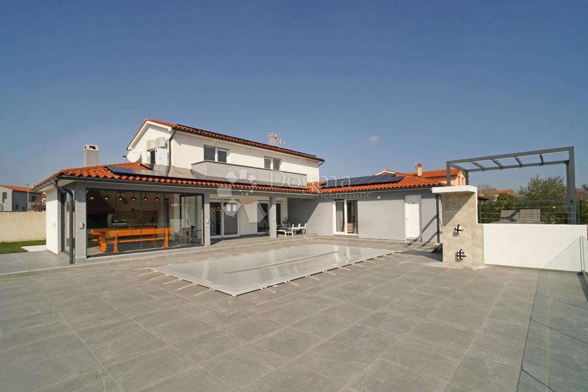 Haus Zu verkaufen - ISTARSKA SVETVINČENAT