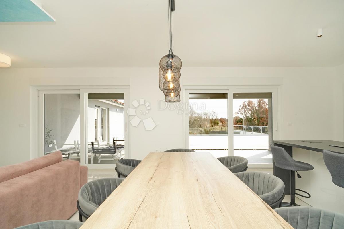 Haus Zu verkaufen - ISTARSKA SVETVINČENAT