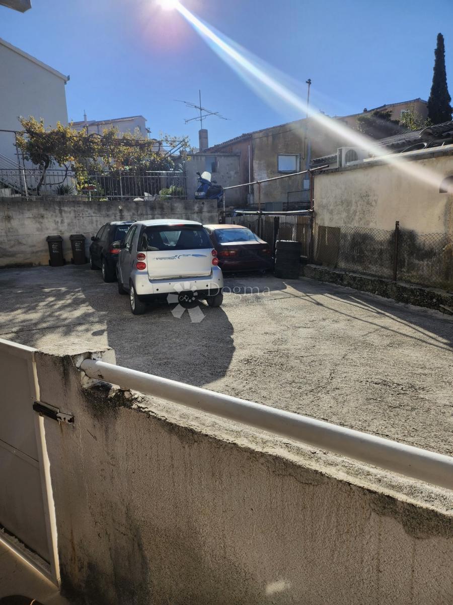 Apartment Zu verkaufen - SPLITSKO-DALMATINSKA SPLIT