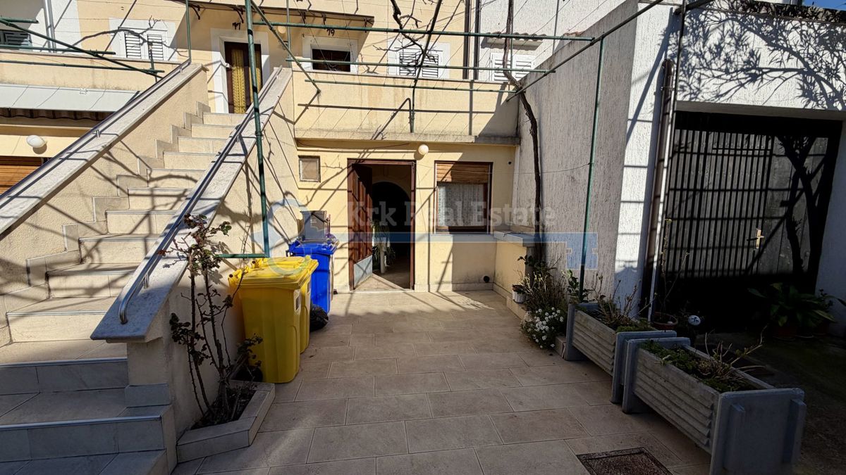 Casa In vendita - PRIMORSKO-GORANSKA KRK