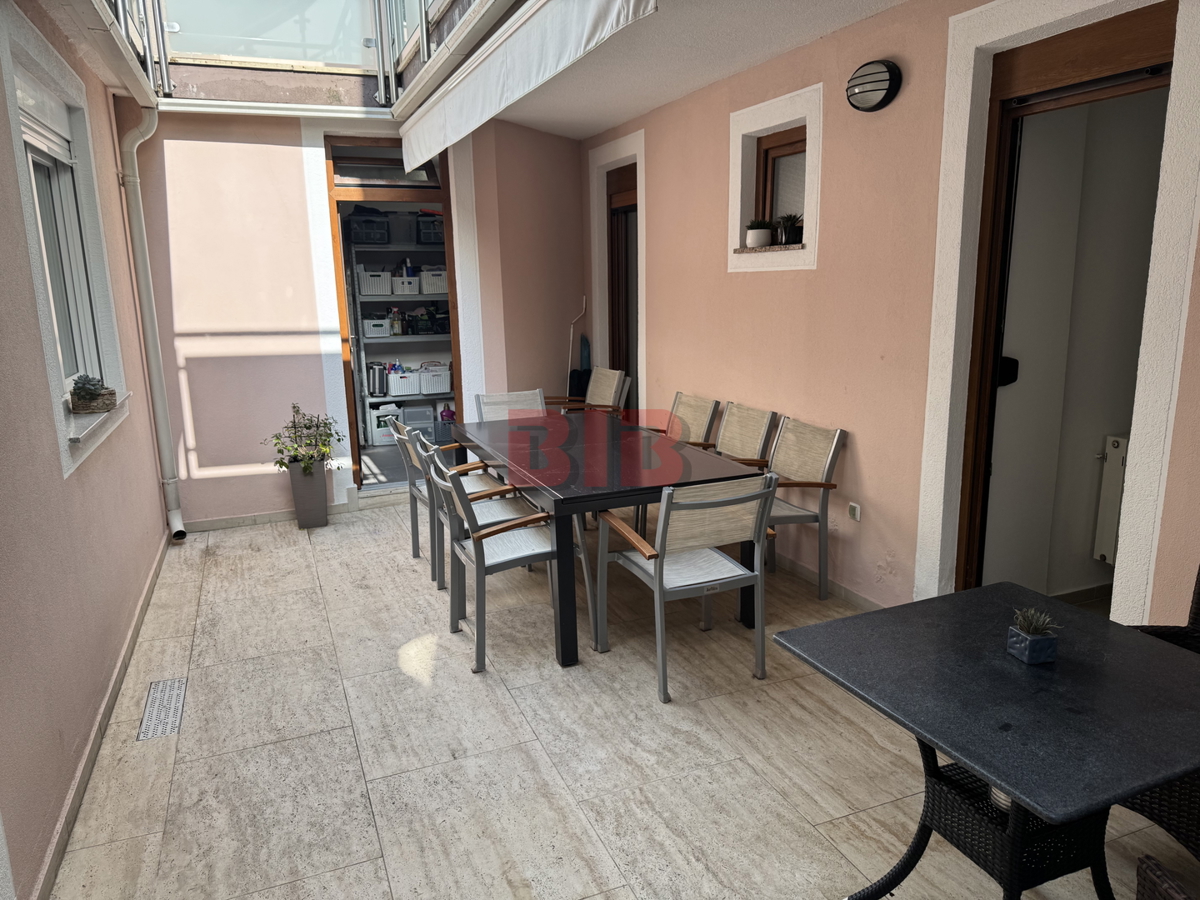 Stan Na prodaju - PRIMORSKO-GORANSKA CRIKVENICA