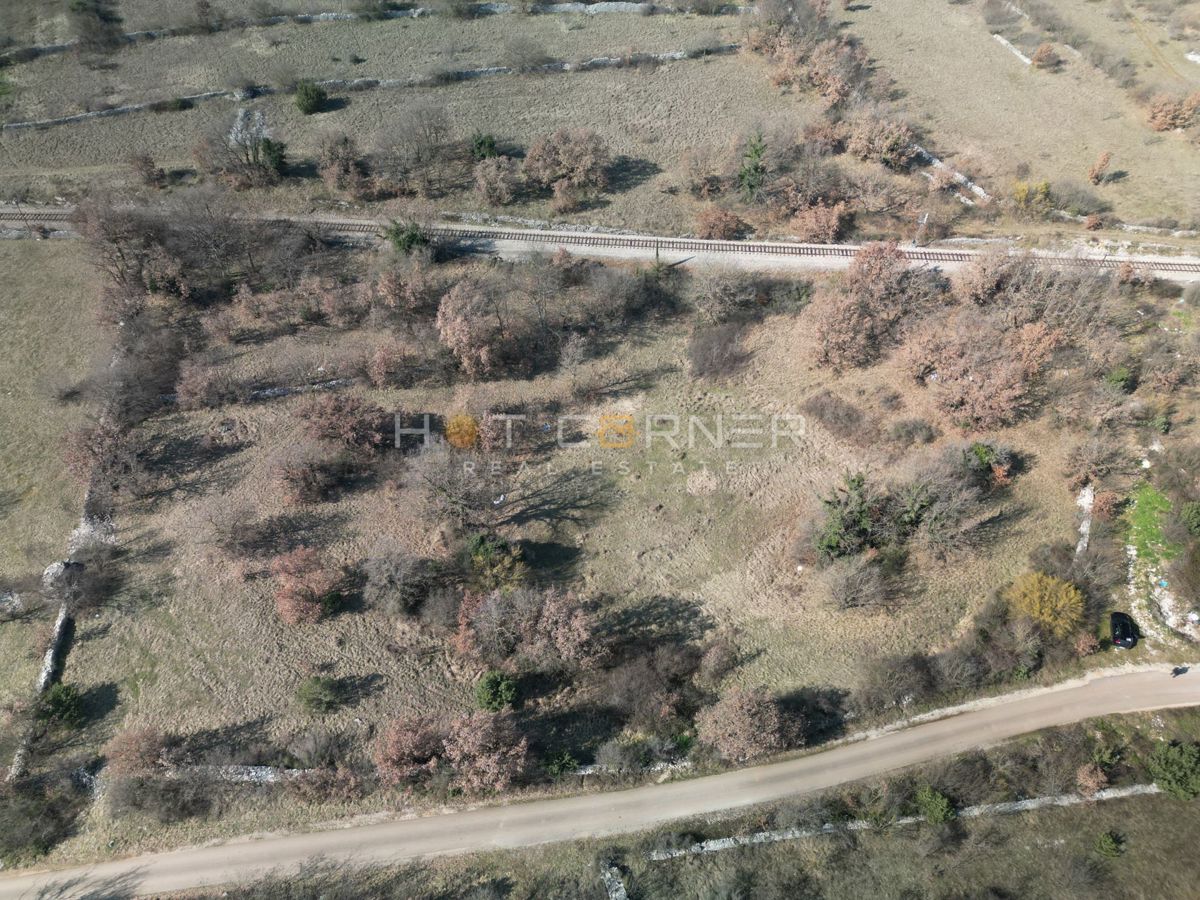 Terreno In vendita - Istarska Svetvinčenat - foto 1/2