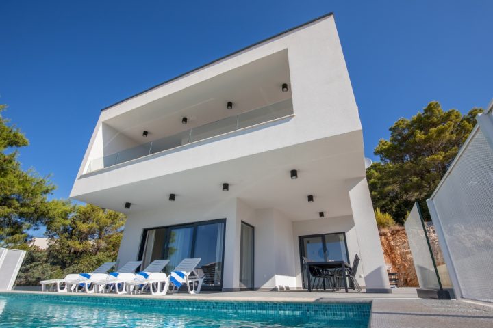 Hiša na predaj 235 m² – Ploče