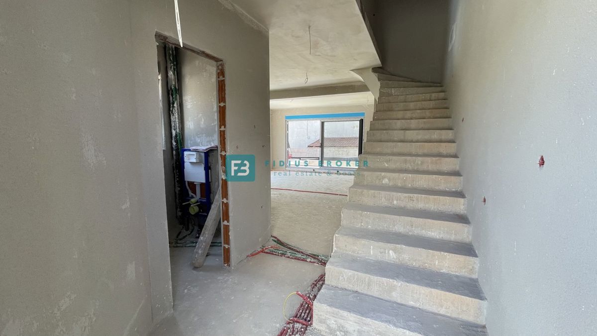 House For sale - ŠIBENSKO-KNINSKA VODICE